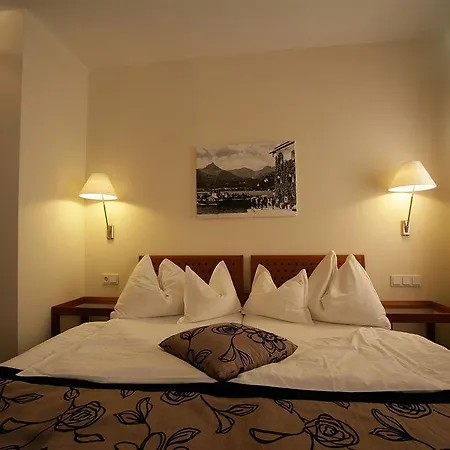 Romantik Im Weissen Roessl Am Wolfgangsee 4* Saint Wolfgang