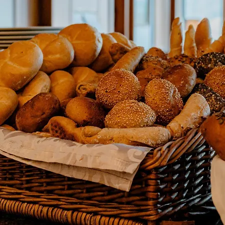 Romantik Im Weissen Roessl Am Wolfgangsee Hotel Saint Wolfgang