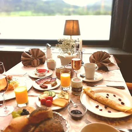 酒店 Romantik Im Weissen Roessl Am Wolfgangsee 4*