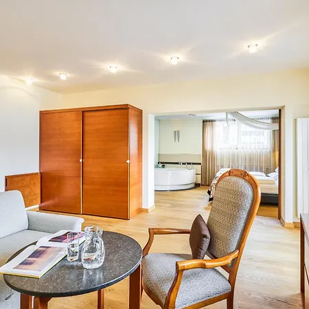 Romantik Im Weissen Roessl Am Wolfgangsee Hotel