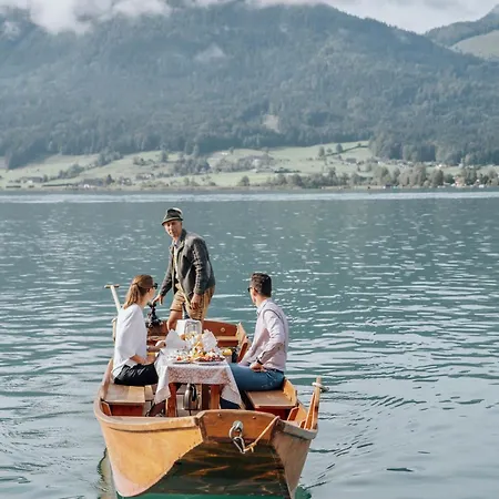 Romantik Im Weissen Roessl Am Wolfgangsee 4*