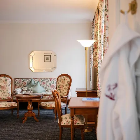 Romantik Im Weissen Roessl Am Wolfgangsee Saint Wolfgang