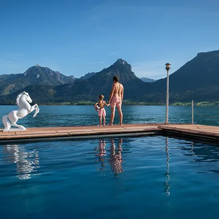فندق Im Weissen Roessl Am Wolfgangsee 4*