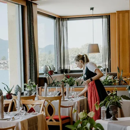 Im Weissen Roessl Am Wolfgangsee 4*