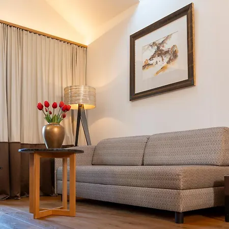 Hotel Romantik Im Weissen Roessl Am Wolfgangsee