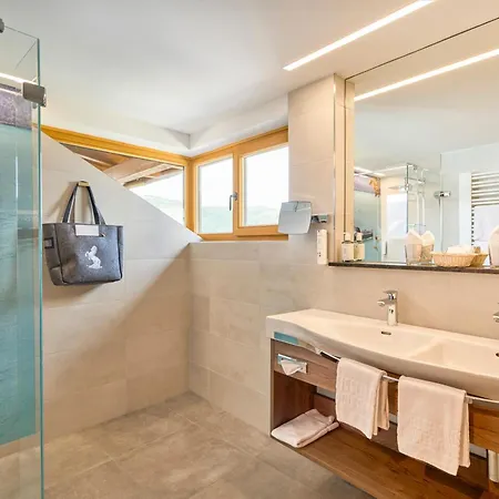 Hotel Romantik Im Weissen Roessl Am Wolfgangsee