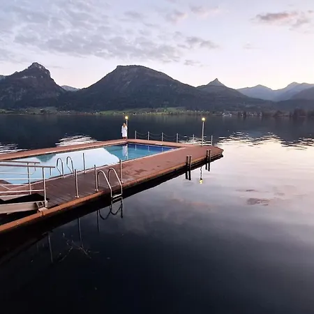 فندق Im Weissen Roessl Am Wolfgangsee 4*
