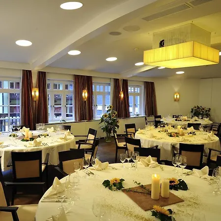 Hotel Romantik Im Weissen Roessl Am Wolfgangsee Saint Wolfgang