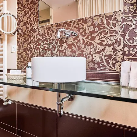 Romantik Im Weissen Roessl Am Wolfgangsee 4* Saint Wolfgang