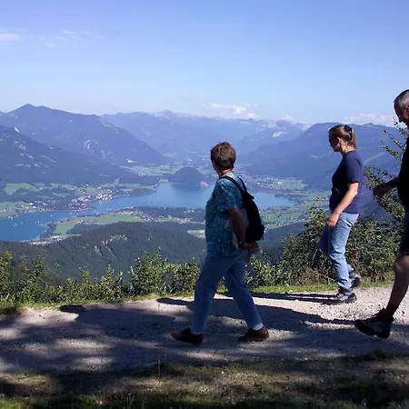 מלון Romantik Im Weissen Roessl Am Wolfgangsee 4*